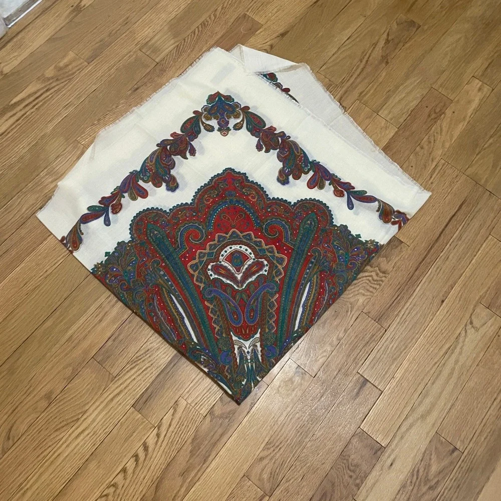 VTG The Specialty House Inc Paisley Square Scarf Made in Italy Cream Red 46in